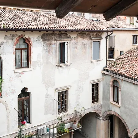 Le Vecete Apartman Verona